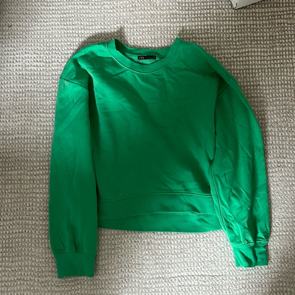 Green Zara pullover